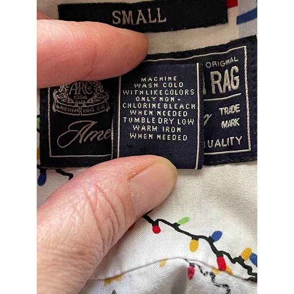 Men's American Rag Cartoon Christmas Tree Snake Shirt SZ S Cotton *READ - Picture 6 of 9